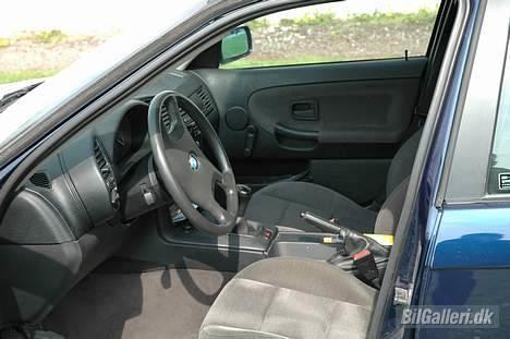 BMW 318i billede 10