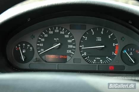 BMW 318i billede 11