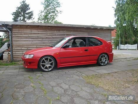 Toyota Corolla 1,6 GSI - SOLGT billede 2