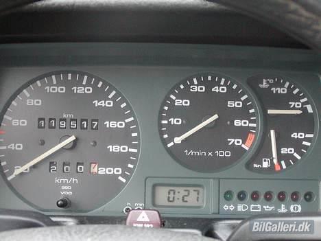 VW Polo Coupe gt  SOLGT - Ikke langt den har gået :)  Data : 1/5-06 billede 4