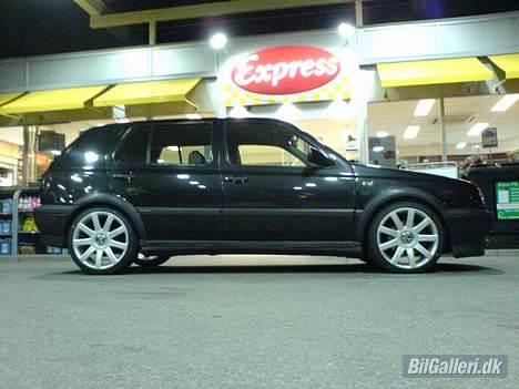VW Golf 3 VR6 ----SOLGT----- - Samme dag som billede 2. Har lige sat sommerhjul på!! ;-) billede 5