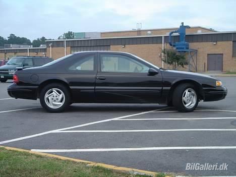 Amerikaner  Ford Thunderbird Lx billede 18