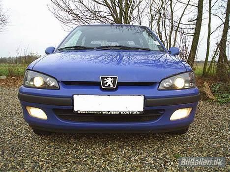 Peugeot 106 XS - SOLGT - angeleyes-tågelygter Tændt billede 2