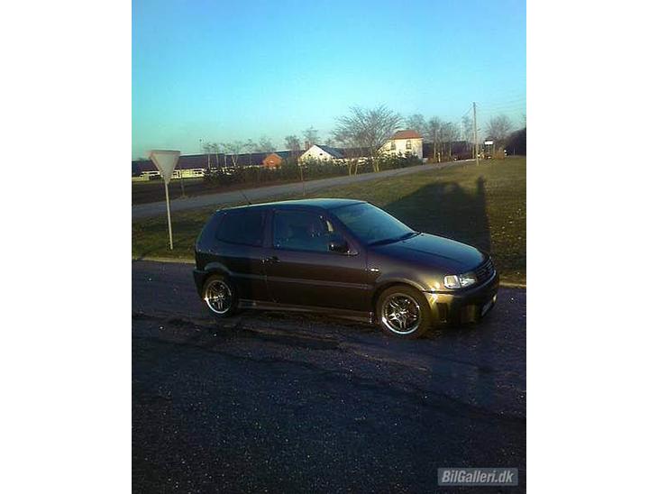 {{currentPhoto.altText}} billede {{currentPhoto.number}}