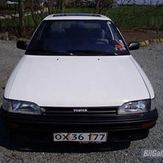 Toyota Corolla 1.3 XL  (DØD)