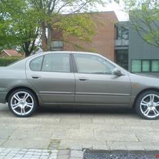 Nissan Primera GX P11 (SOLGT)