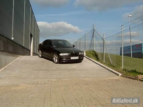 BMW 320I e46 *solgt* billede 4