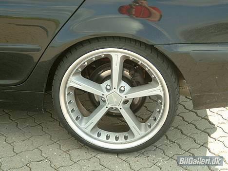 BMW 320I e46 *solgt* billede 6