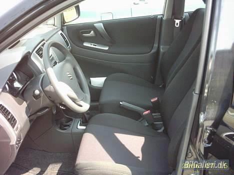Suzuki Liana GLX billede 5
