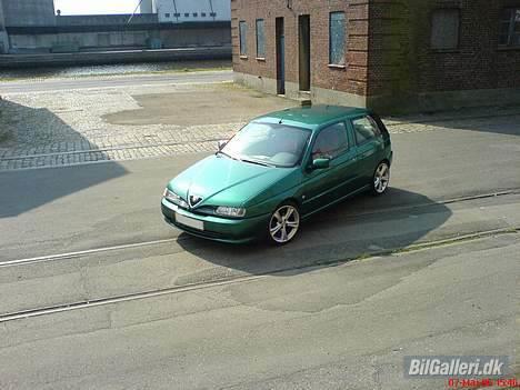 Alfa Romeo 145 billede 15