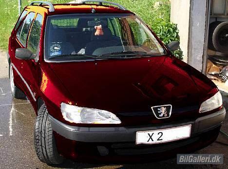 Peugeot 306 ST SOLGT - det er da en fin farve. billede 3