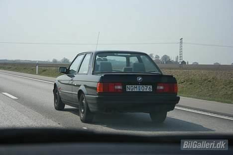 BMW 320i E30 (R) Totaltskadet - På vejen hjem fra sælgeren, i fredags, med vinterdæk på... billede 7