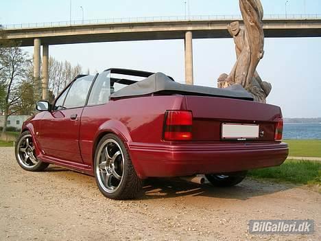 Ford Escort XR3i Cabriolet billede 3