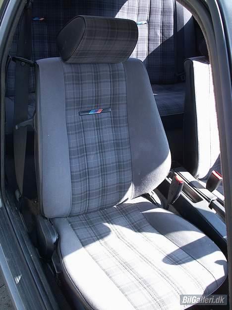 BMW E 30 318 IS "SOLGT" billede 10