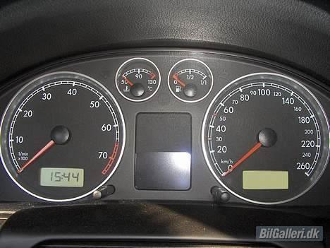 VW Passat 1.8 Turbo - Speedometer til 260 km/t billede 11