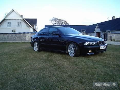 BMW 523i  SOLGT billede 3