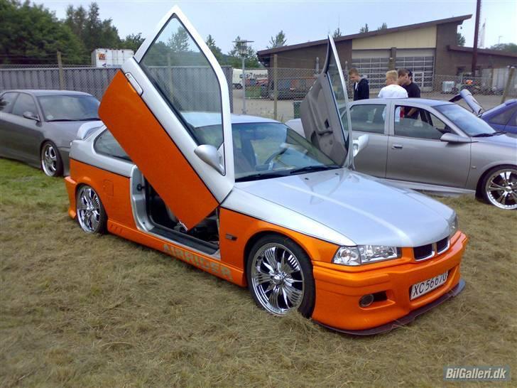 BMW 316i Compact Airrider - Det er så det nyeste billede.. bemærk den nye kofanger samt vingen billede 4