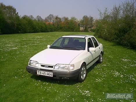 Ford Sierra Ghia billede 1
