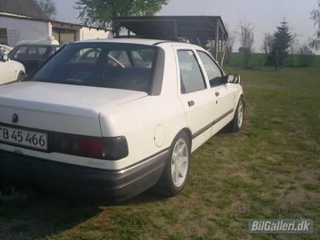 Ford Sierra Ghia billede 2