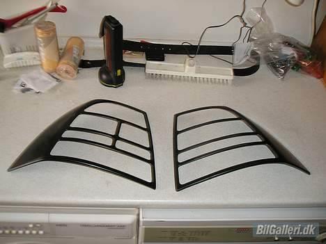 Opel    Vectra *SOLGT* - modificering af lygtemasker billede 10