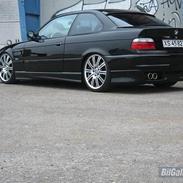 BMW 320 I Coupe     SOLGT