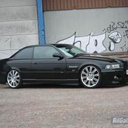 BMW 320 I Coupe     SOLGT