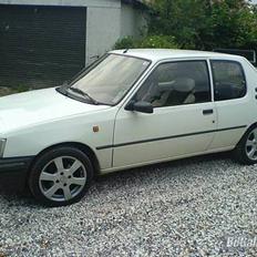 Peugeot 205 Xri solgt