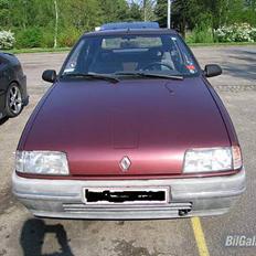 Renault 19  nr 2 bil (RIP)