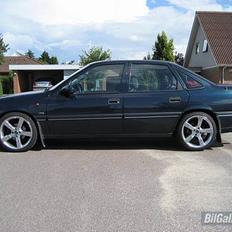 Opel Vectra A 2.0i CDX *SOLGT*