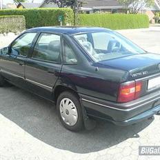Opel Vectra A 2.0i CDX *SOLGT*