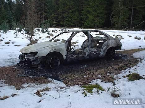 Peugeot 406 TS4 SOLGT - stjålet og ribet for alt. Meget træls. billede 6