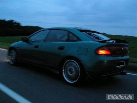 Mazda 323F 2.0 GT V6 Solgt - før jeg fik malet det bagpå og på taget.. og ander udstøning`er billede 2