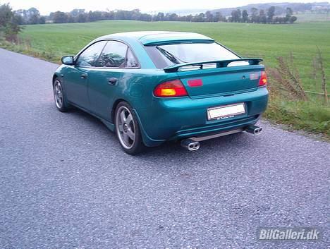 Mazda 323F 2.0 GT V6 Solgt - 2.0i DOCH V6 24 ventiler...skål gutter!!! - 0-100 = 8.5 sek   -  topfart 225 billede 7
