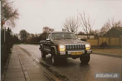 Jeep Comanche 4.0 Eliminator - Sådan skulle resultatet gerne blive... læg mærke til nummerpladerne... :D Indregistrede i samme måned... billede 9