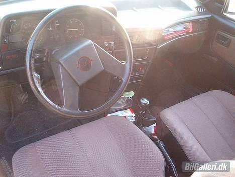 Opel Kadett E 1.3s CC SOLGT billede 5