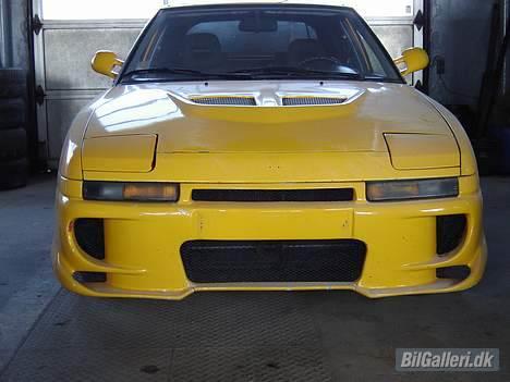 Mazda 323F SOLGT! billede 2