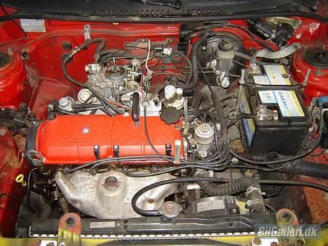 Mazda 323F SOLGT! billede 10