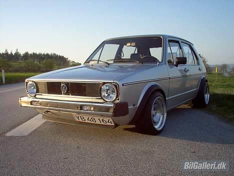 VW Golf I  GX 5 dørs billede 3