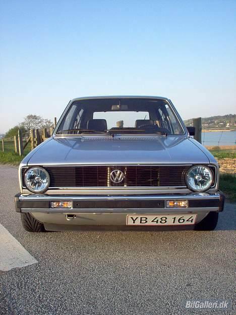 VW Golf I  GX 5 dørs billede 4