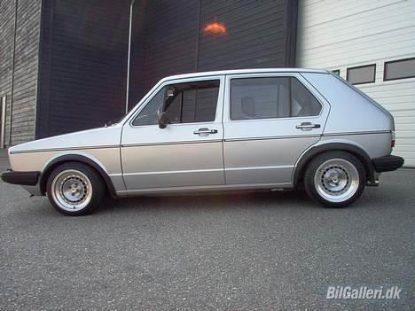 VW Golf I  GX 5 dørs billede 6