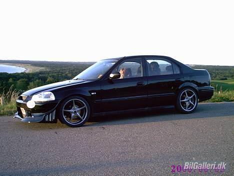 Honda civic vti 4dørs solgt - black girl  billede 1