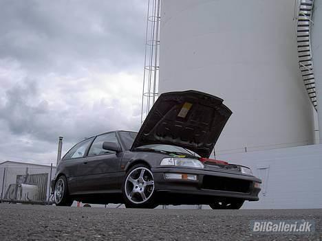 Honda civic i-vt - med klappen åben igen billede 10