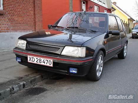 Peugeot 1,9 GTI - ny front grill og tåge lygter billede 9