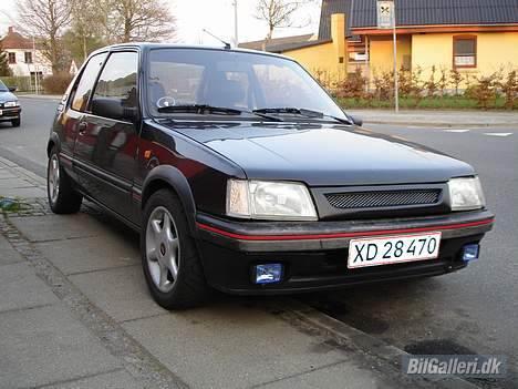 Peugeot 1,9 GTI - og af den anden side af fronten..  :-) billede 10