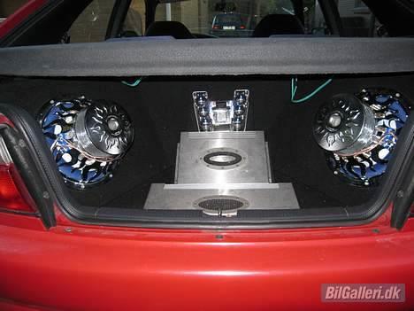 Toyota Corolla 1,6 GSI - SOLGT billede 12