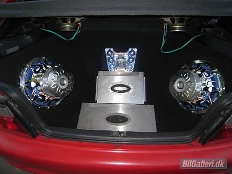 Toyota Corolla 1,6 GSI - SOLGT billede 13