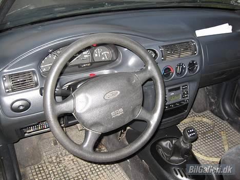 Ford Escort **SOLGT** billede 4