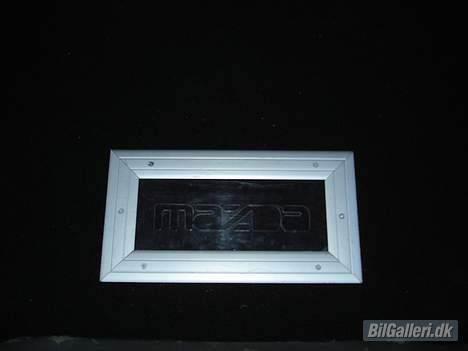 Mazda 323 SOLGT billede 11