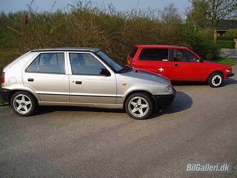 Skoda Felicia-solgt - og igen begge mine biler;) billede 2