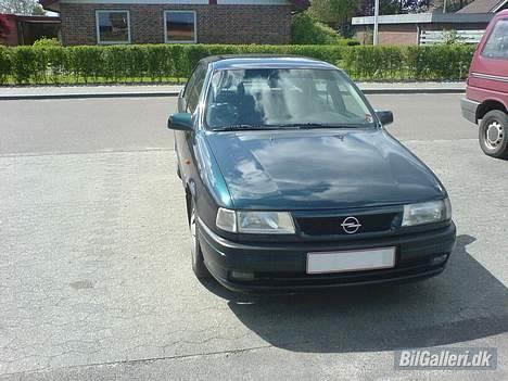 Opel Vectra A 2.0i CDX *SOLGT* - Bilen som den så ud da jeg købte den billede 2